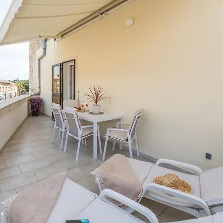 Apartment Premium Aria